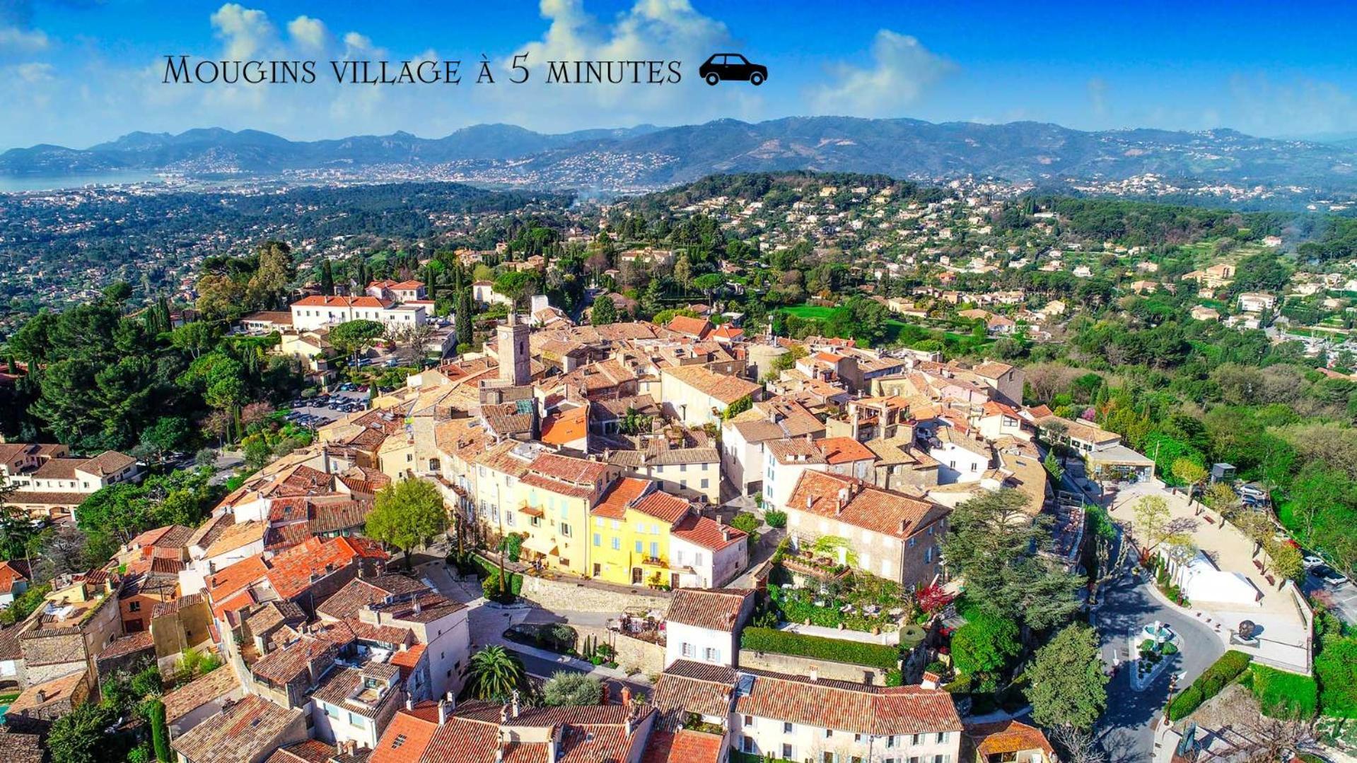 Piscine-jacuzzi-videoprojecteur-clim La Perle Rare * Mougins